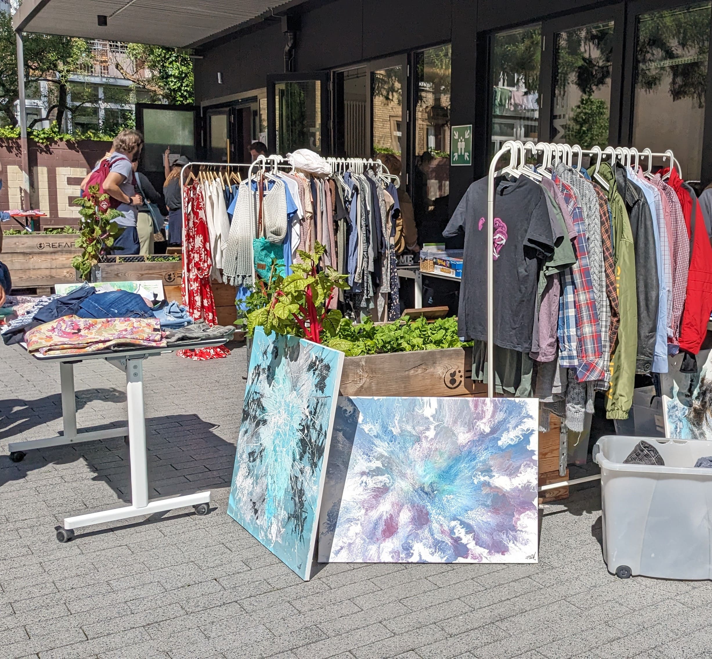 Hinterhofflohmarkt in der Roonstraße 23a